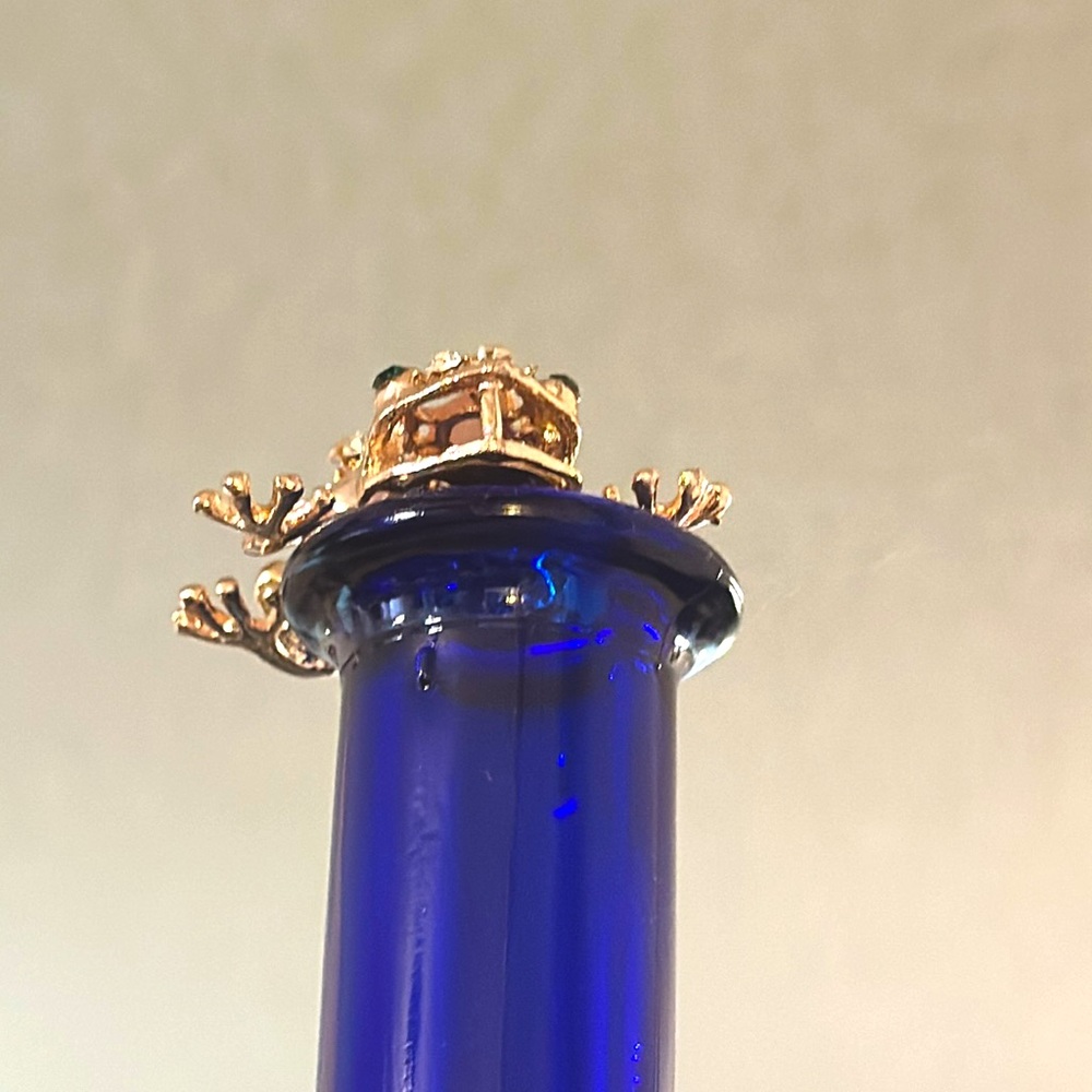 Betsey Johnson Frog pendant - jeweled - quirky and fun - Picture 8 of 12